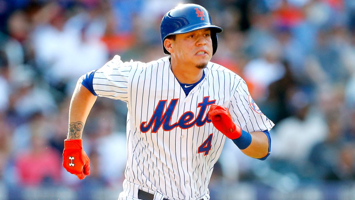 D'Backs oficializan contrato con Wilmer Flores Conexión