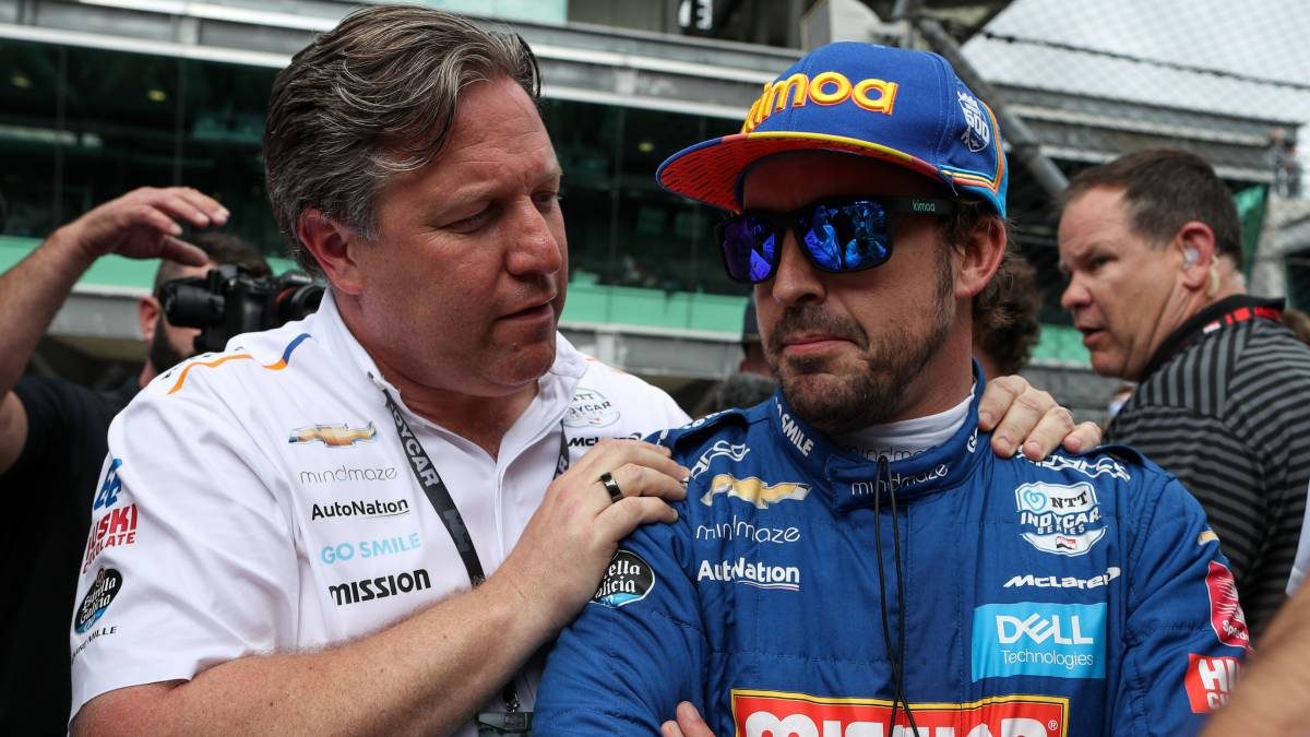 Fernando Alonso y Zak Brown