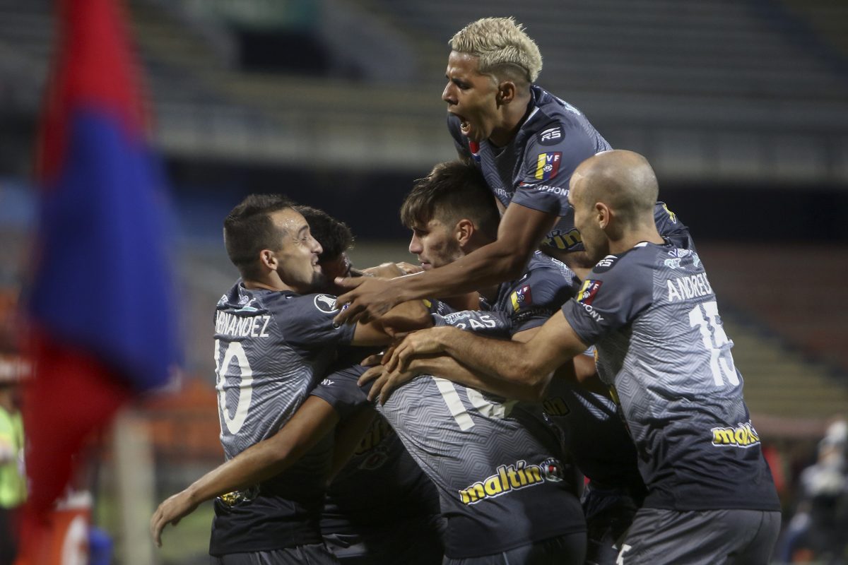 Mérida y Caracas ganaraon en Libertadores
