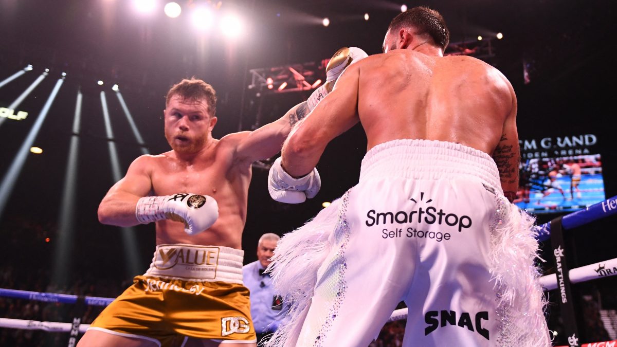 Canelo Álvarez vs Plant