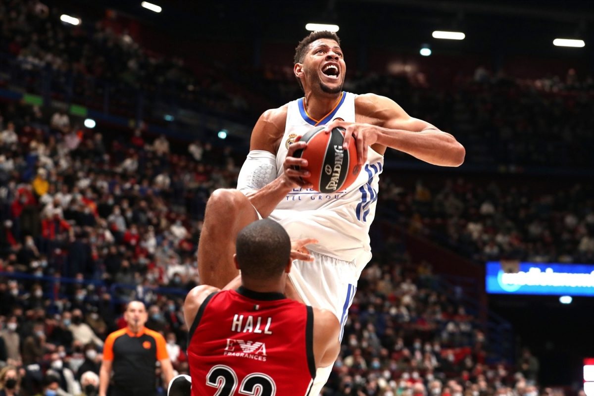 Real Madrid - Armani Milan