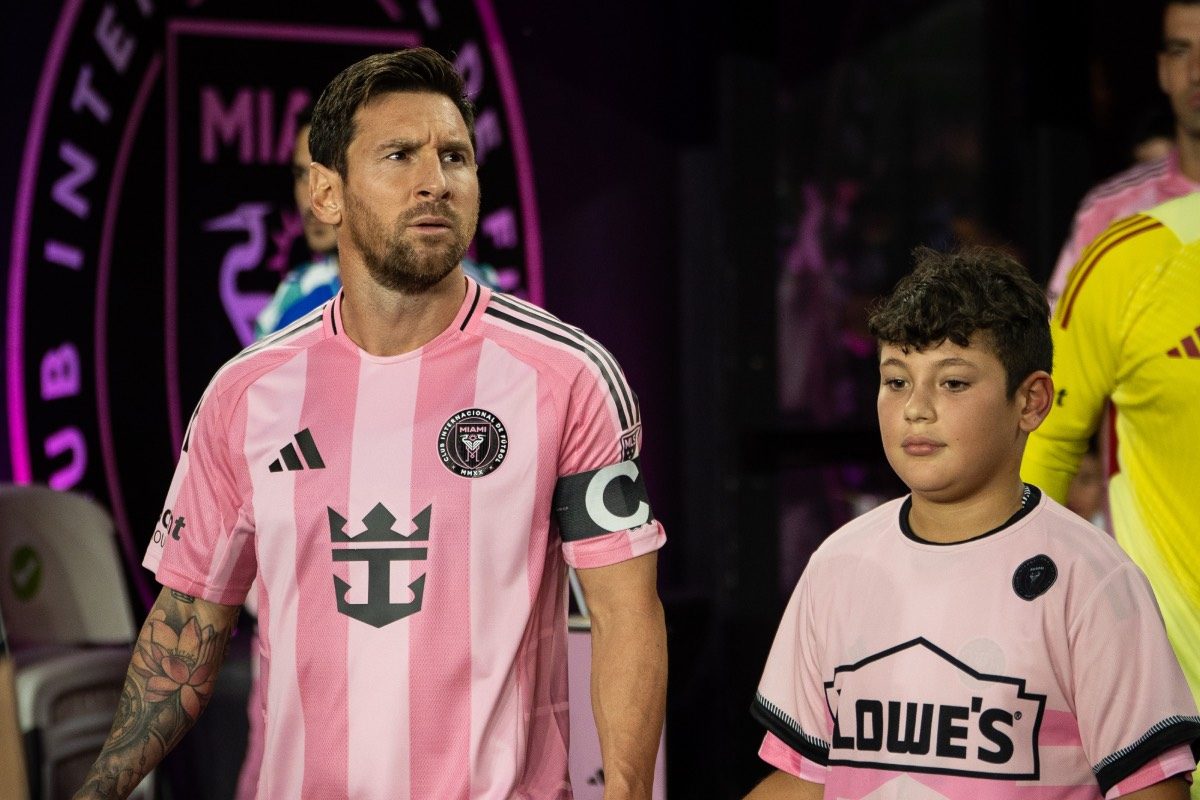 Leo Messi sigue llenando su carrera de gloria