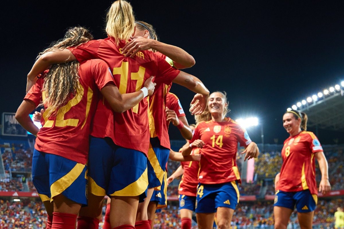 España da un paso hacia la final de la Nations League