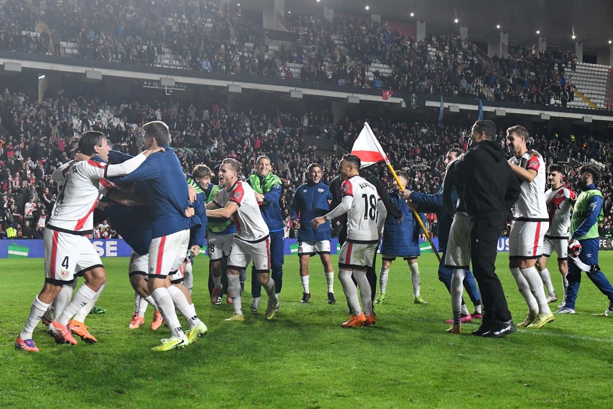 El Rayo Vallecano sigue invicto en la Conference League