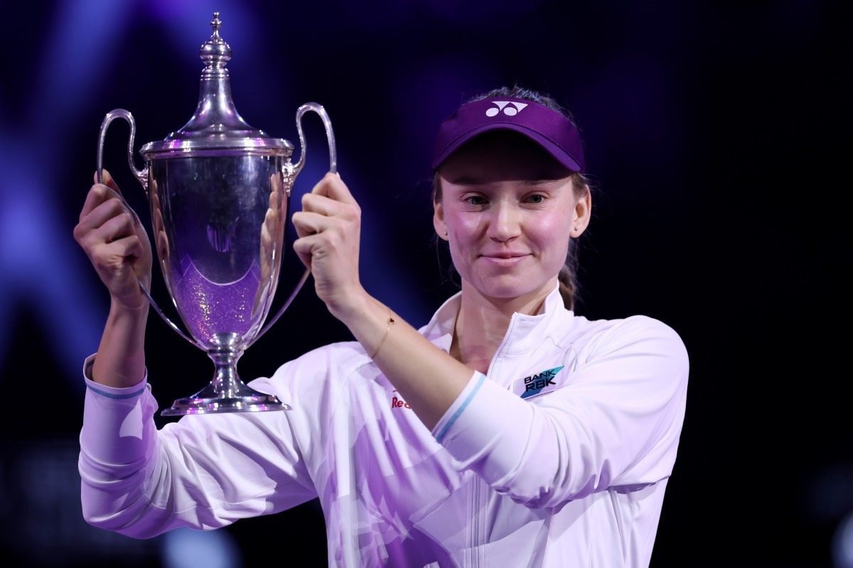 Rybakina reina en Riad