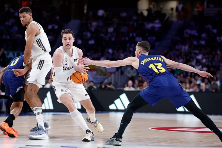 El Real Madrid vuelve a caer con el Barcelona