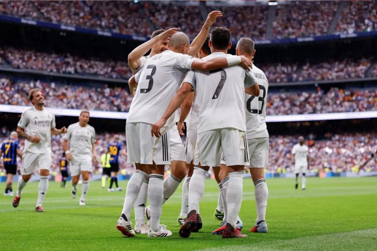 Las leyendas del Real Madrid vencieron 2-1 al Inter de Milán